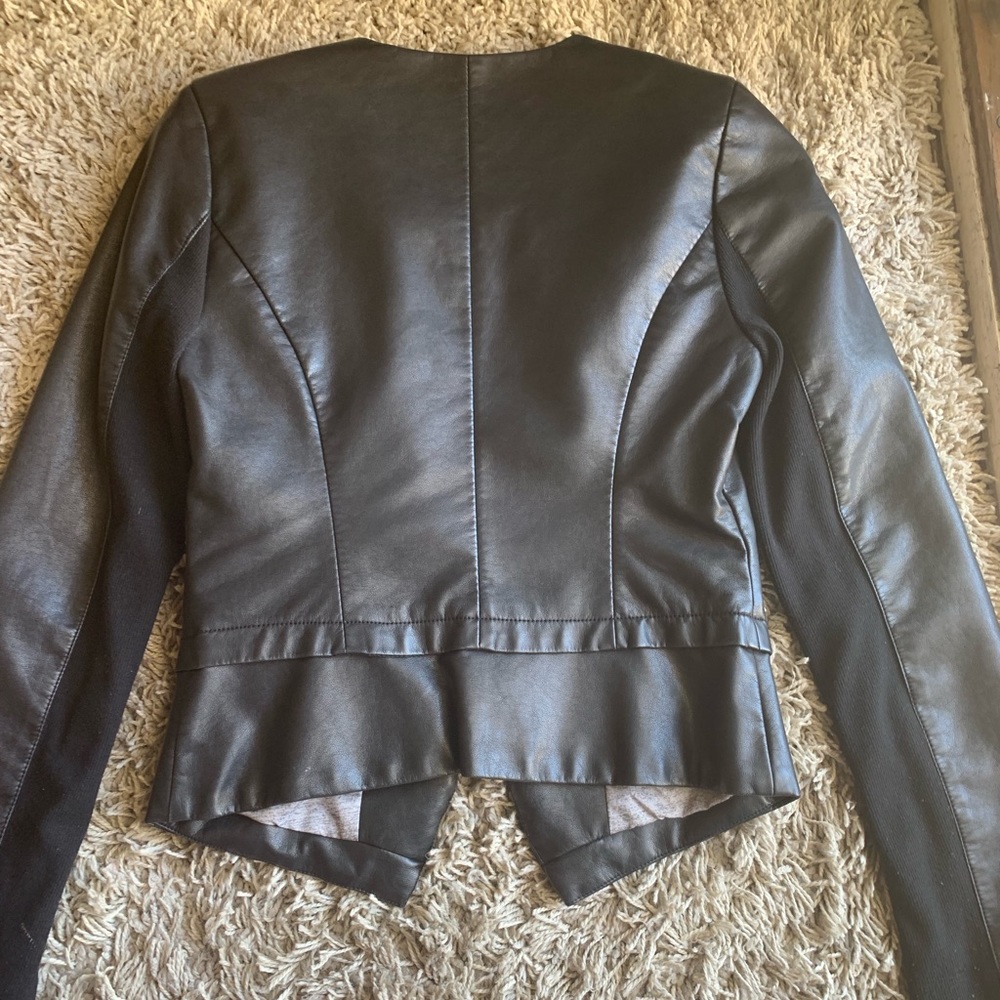 jacket - Picture 2 of 2